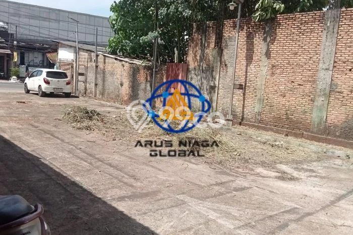 Tanah Disewakan Lokasi Bekasi Seluas 650m2 Strategis dan Aman Tanah Disewakan Lokasi Bekasi Seluas 650m2 Strategis dan Aman