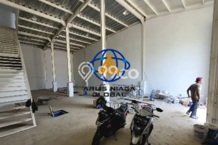 Disewakan Gudang di Cikarang Pusat Bekasi LT 197m2, LB 345m2 Disewakan Gudang di Cikarang Pusat Bekasi LT 197m2, LB 345m2