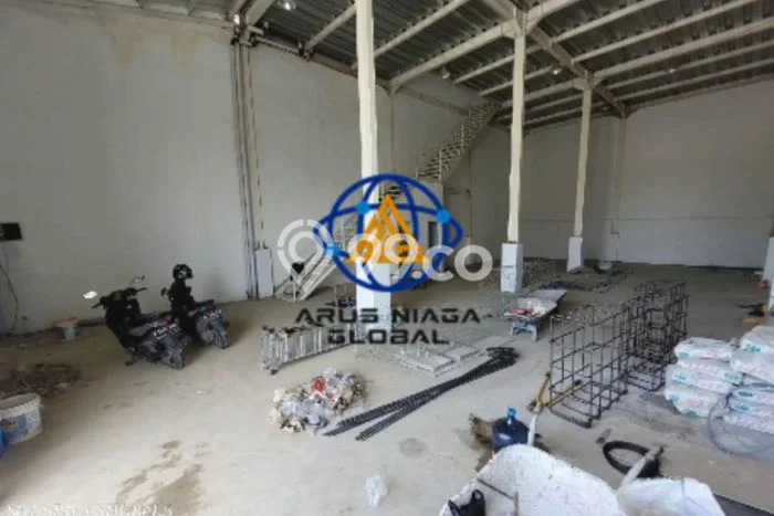 Disewakan Gudang di Cikarang Pusat Bekasi LT 197m2, LB 345m2 Disewakan Gudang di Cikarang Pusat Bekasi LT 197m2, LB 345m2