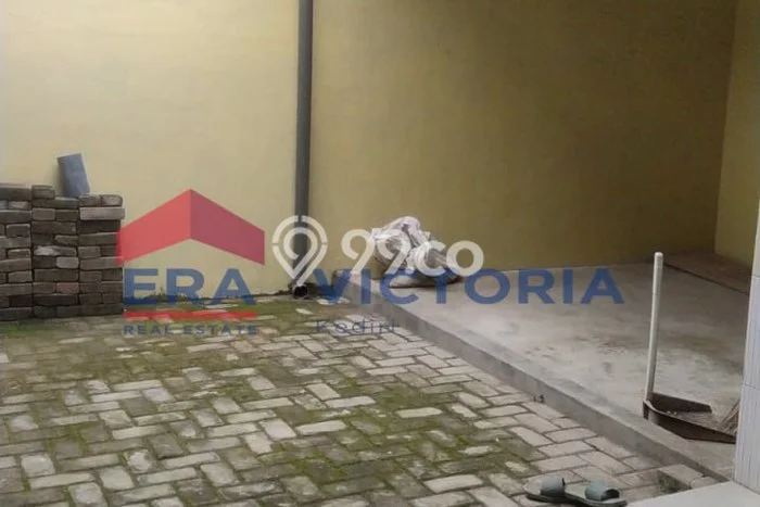 Rumah Sewa Kediri LT 190m2 LB 180m2 Kawasan Kota Rumah Sewa Kediri LT 190m2 LB 180m2 Kawasan Kota