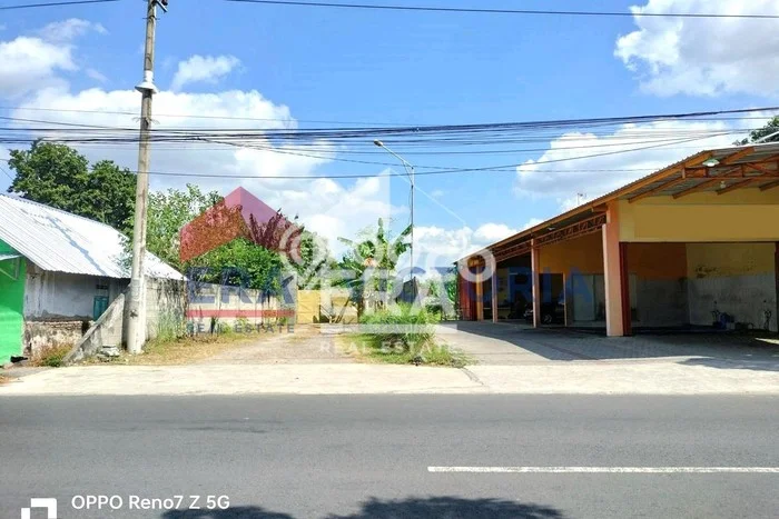 LOKASI PREMIUM! Gudang di Badas, Luas 840m2m², Jalan Utama, Kawasan Bisnis LOKASI PREMIUM! Gudang di Badas, Luas 840m2m², Jalan Utama, Kawasan Bisnis