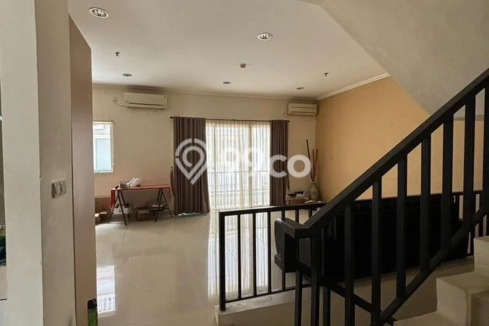 Siap Huni Hunian Elit 5 Kamar di Kelapa Gading Dekat ke Mana Saja Siap Huni Hunian Elit 5 Kamar di Kelapa Gading Dekat ke Mana Saja
