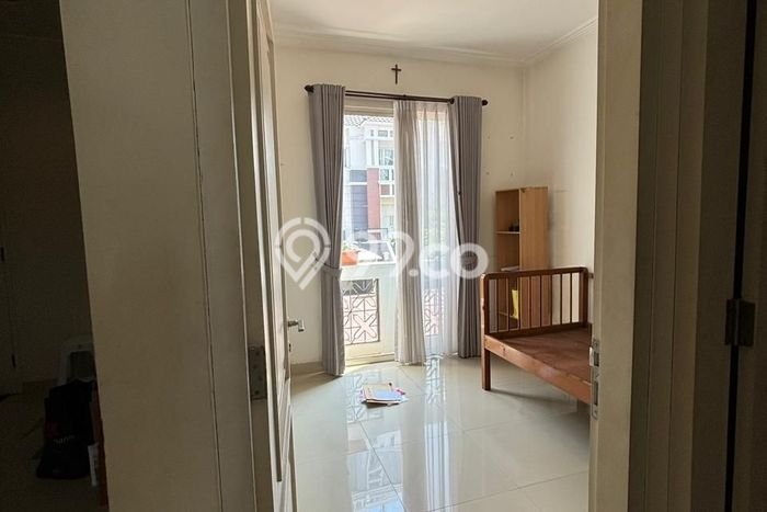 Siap Huni Hunian Elit 5 Kamar di Kelapa Gading Dekat ke Mana Saja Siap Huni Hunian Elit 5 Kamar di Kelapa Gading Dekat ke Mana Saja