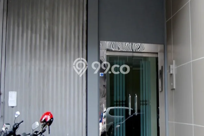 Gudang Bagus LT 240m2 LB 515m2 Dijual di Tebet Jakarta Selatan Gudang Bagus LT 240m2 LB 515m2 Dijual di Tebet Jakarta Selatan