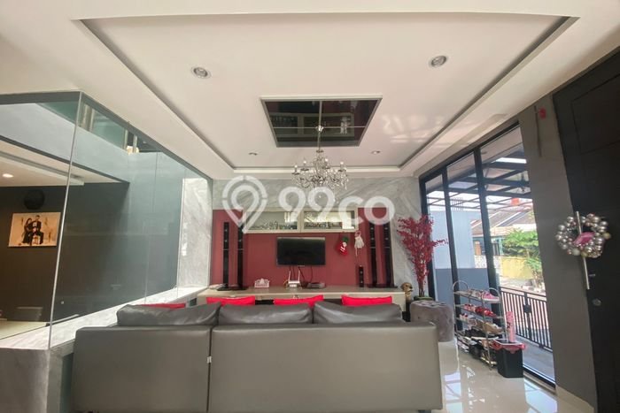 For Sale Rumah Mewah Exclusive di Pinang, Tangerang For Sale Rumah Mewah Exclusive di Pinang, Tangerang