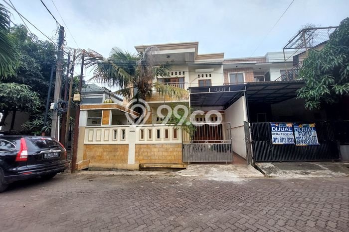 Siap Huni Rumah Mewah 5 Kamar di Kelapa Gading Dekat ke Mana Pun Siap Huni Rumah Mewah 5 Kamar di Kelapa Gading Dekat ke Mana Pun