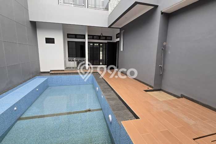 Rumah Luxury Modern Tanpa Renovasi di BSD Griya Loka Tangerang Rumah Luxury Modern Tanpa Renovasi di BSD Griya Loka Tangerang