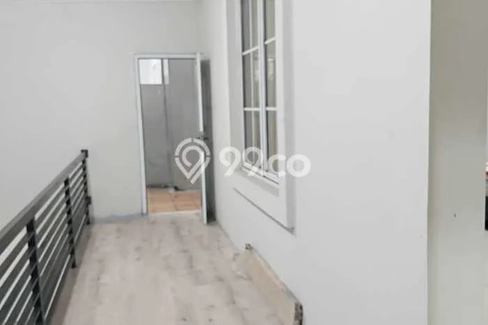 Rumah sewa siap huni 3 KT di Gading Serpong, Tangerang Rumah sewa siap huni 3 KT di Gading Serpong, Tangerang