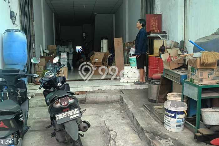 Ruko Dijual di Prime Area Jakarta Barat Luas 200m2 Ruko Dijual di Prime Area Jakarta Barat Luas 200m2