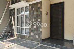 Sewa Rumah Murah di Mekar Wangi Bandung dengan 4 Kamar Tidur Sewa Rumah Murah di Mekar Wangi Bandung dengan 4 Kamar Tidur