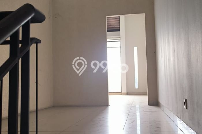 Ruko Bagus Dijual LB 130m2 Lokasi Strategis Bandung Area Cocok untuk Berbisnis Ruko Bagus Dijual LB 130m2 Lokasi Strategis Bandung Area Cocok untuk Berbisnis