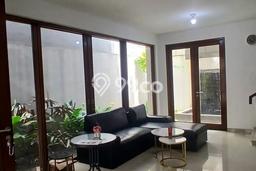 Disewakan! Rumah 2 Kamar Tidur &
2 Kamar Mandi di Buah Batu, Bandung Disewakan! Rumah 2 Kamar Tidur &
2 Kamar Mandi di Buah Batu, Bandung