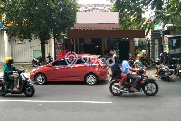 Jual Rumah Favorit Siap Huni LB 337m2 di Jombang, Jombang Jual Rumah Favorit Siap Huni LB 337m2 di Jombang, Jombang