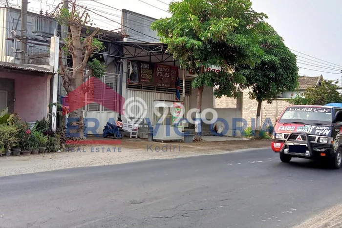 Unit Ruko Dijual di Kandat Kediri Luas Tanah 920m2, Luas Bangunan 840m2 Unit Ruko Dijual di Kandat Kediri Luas Tanah 920m2, Luas Bangunan 840m2