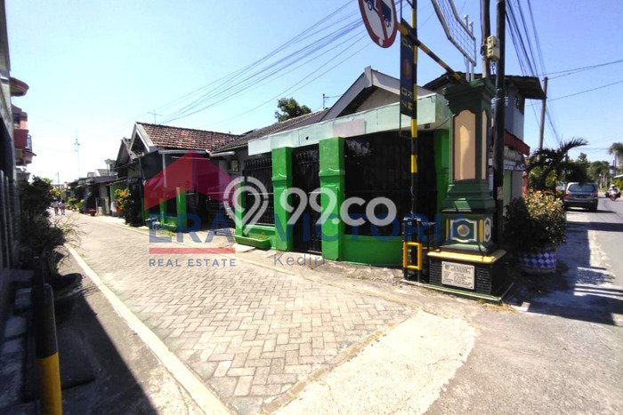 Dijual Rumah 3 Kamar Lokasi Ideal Nyaman dan Strategis di Ngasem Dijual Rumah 3 Kamar Lokasi Ideal Nyaman dan Strategis di Ngasem