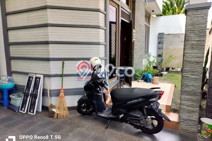 Dijual Rumah 4 Kamar Lokasi Ideal Bagus dan Strategis di Ngasem Dijual Rumah 4 Kamar Lokasi Ideal Bagus dan Strategis di Ngasem