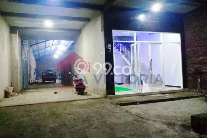 Unit Gudang Dijual di Karangrejo Tulungagung Luas Tanah 409m2, Luas Bangunan 430m2 Unit Gudang Dijual di Karangrejo Tulungagung Luas Tanah 409m2, Luas Bangunan 430m2