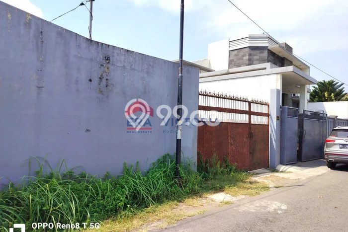 Dijual Rumah 4 Kamar Lokasi Ideal Bagus dan Strategis di Ngasem Dijual Rumah 4 Kamar Lokasi Ideal Bagus dan Strategis di Ngasem