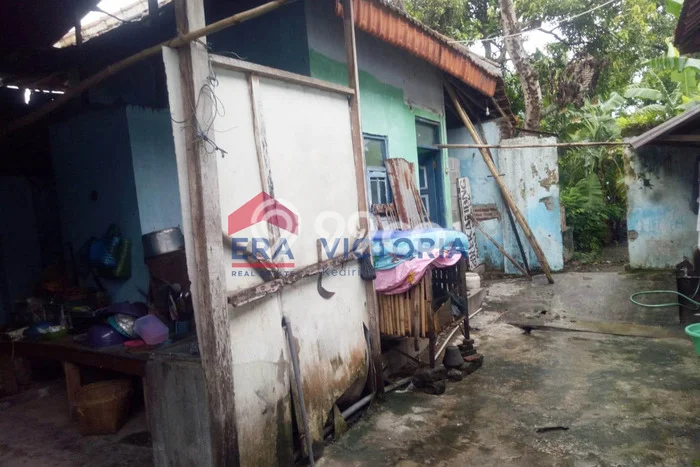 Rumah Modern Minimalis 4 Kamar Siap Huni di Kertosono Rumah Modern Minimalis 4 Kamar Siap Huni di Kertosono