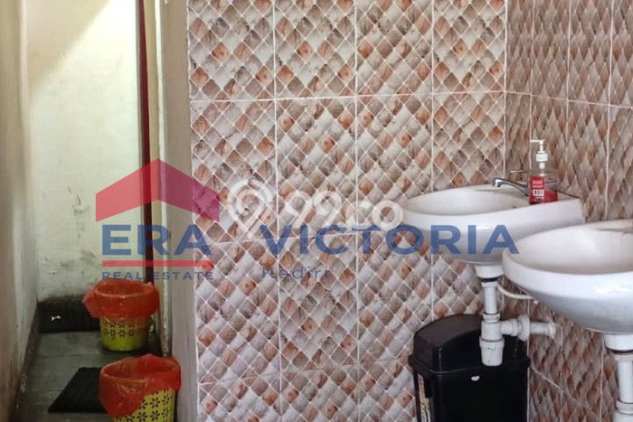 Unit Komersial Dijual di Mojoroto Kediri Luas Tanah 135m2, Luas Bangunan 231m2 Unit Komersial Dijual di Mojoroto Kediri Luas Tanah 135m2, Luas Bangunan 231m2