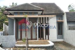 Rumah Minimalis Dijual di Semen 2 Kamar dengan Luas Tanah 175m2 Rumah Minimalis Dijual di Semen 2 Kamar dengan Luas Tanah 175m2
