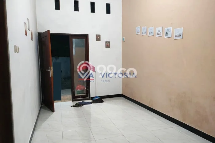 Dijual Rumah Siap Huni di Mojoroto Kediri Harga Rp 325 Juta LT 64m2 Dijual Rumah Siap Huni di Mojoroto Kediri Harga Rp 325 Juta LT 64m2