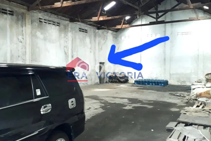 Unit Gudang Dijual di Kediri LT 400m2 & LB 400m2 Unit Gudang Dijual di Kediri LT 400m2 & LB 400m2