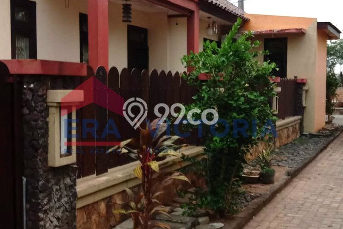 Rumah Modern 3 KT LT 180m2 di Kediri Rumah Modern 3 KT LT 180m2 di Kediri