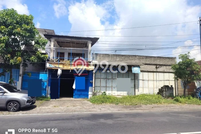 Ruko Dijual di Ngantru LT 325m2, LB 400m2 untuk Investasi Ruko Dijual di Ngantru LT 325m2, LB 400m2 untuk Investasi
