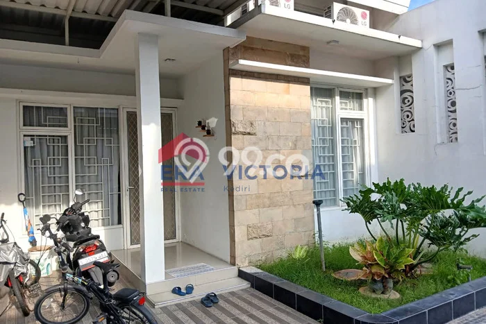 Dijual Cepat Rumah Favorit Siap Huni LB 100m2 di Jombang, Jombang Dijual Cepat Rumah Favorit Siap Huni LB 100m2 di Jombang, Jombang