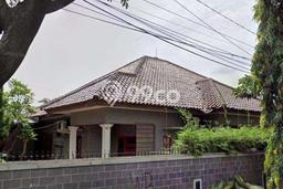 Hunian Eksklusif Siap Huni LT 736m2 di Kebayoran Lama, Jakarta Selatan Hunian Eksklusif Siap Huni LT 736m2 di Kebayoran Lama, Jakarta Selatan