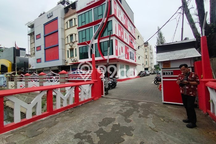 Unit Ruko Dijual di Penjaringan Jakarta Utara 200m2 Unit Ruko Dijual di Penjaringan Jakarta Utara 200m2