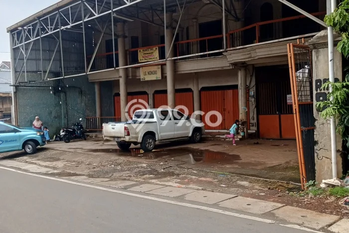 Gudang Disewakan di Area Ramai Pondok Aren, Tangerang Selatan Gudang Disewakan di Area Ramai Pondok Aren, Tangerang Selatan