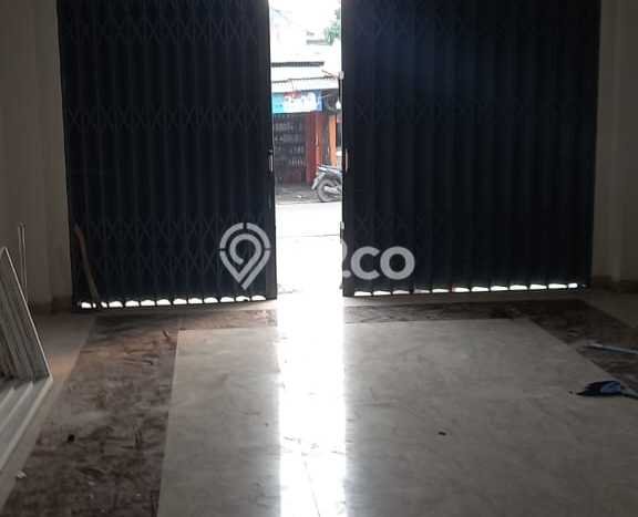 AREA PREMIUM! Ruko For Rent di Pondok Aren, Luas 200m², Jalan Strategis AREA PREMIUM! Ruko For Rent di Pondok Aren, Luas 200m², Jalan Strategis