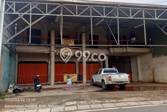 Gudang Disewakan di Area Ramai Pondok Aren, Tangerang Selatan Gudang Disewakan di Area Ramai Pondok Aren, Tangerang Selatan