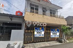 Rumah Luas Asri 3 KT Siap Pakai di Tomang Jakarta Barat Rumah Luas Asri 3 KT Siap Pakai di Tomang Jakarta Barat