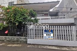 For Sale! Luxury House LT 151m2 Desain Elegan di Tomang For Sale! Luxury House LT 151m2 Desain Elegan di Tomang