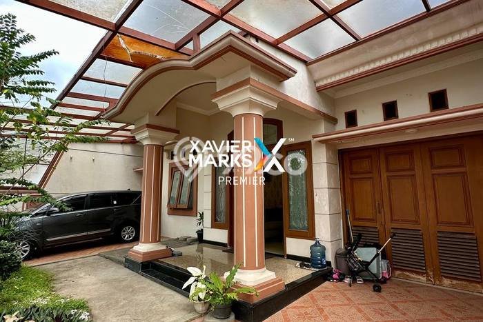Rumah Asri area , Malang, Luas 240m2m² Bangunan 400m2m² Rumah Asri area , Malang, Luas 240m2m² Bangunan 400m2m²
