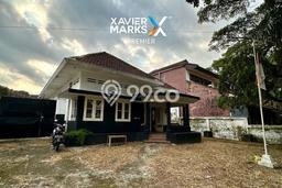 Rumah kawasan Klojen, Malang, Luas 766m2m² Bangunan 600m2m² Rumah kawasan Klojen, Malang, Luas 766m2m² Bangunan 600m2m²