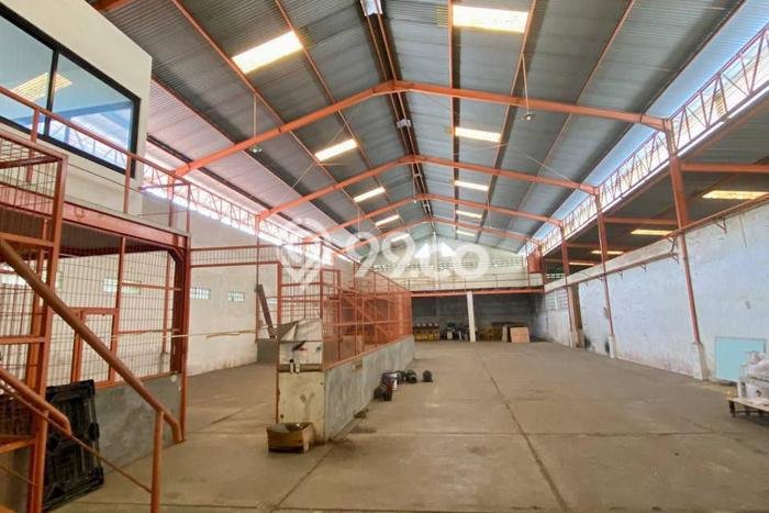 Unit Gudang Dijual di Singosari Malang 1980m2 Unit Gudang Dijual di Singosari Malang 1980m2