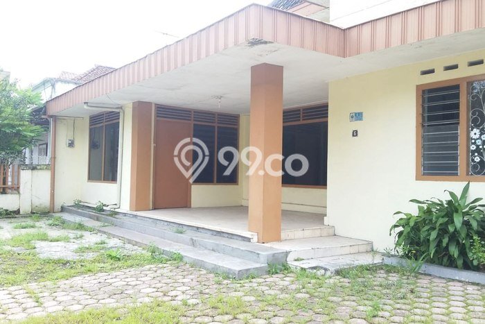 HOT LISTING! Rumah Siap Huni lokasi Klojen, Malang, Luas 811m2m² LB 500m2m² HOT LISTING! Rumah Siap Huni lokasi Klojen, Malang, Luas 811m2m² LB 500m2m²