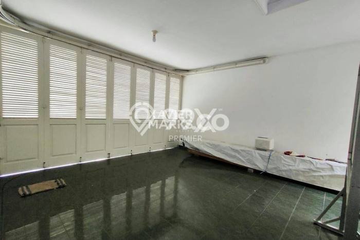 Hunian Mewah Siap Huni LT 302m2 di Sukun, Malang Hunian Mewah Siap Huni LT 302m2 di Sukun, Malang