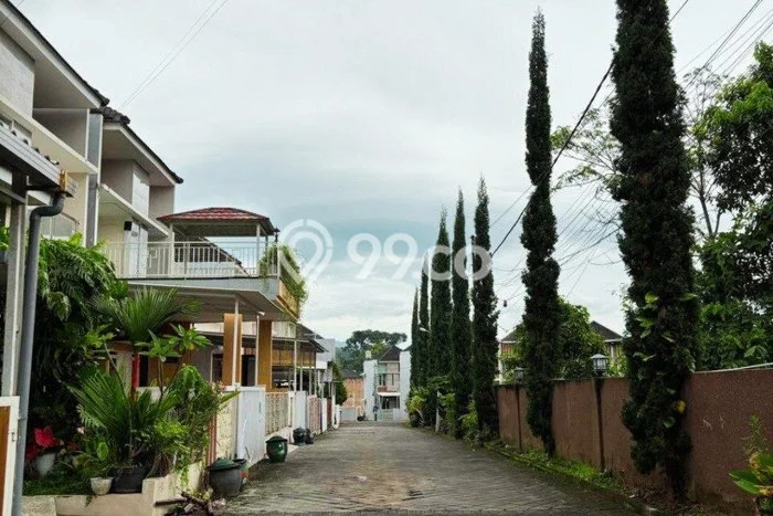 Rumah Modern Cantik 3 KT Bisa Langsung Pindah di Batu Rumah Modern Cantik 3 KT Bisa Langsung Pindah di Batu