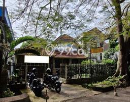 Siap Huni Rumah Mewah 5 Kamar di Klojen Dekat ke Mana Saja Siap Huni Rumah Mewah 5 Kamar di Klojen Dekat ke Mana Saja
