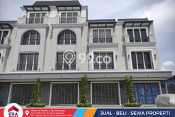 Dijual! Ruko di Klender Jakarta Timur LT 85m2 / LB 195m2 Kawasan Strategis Dijual! Ruko di Klender Jakarta Timur LT 85m2 / LB 195m2 Kawasan Strategis