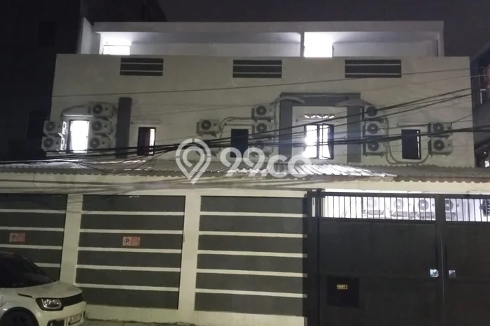 Dijual Kost di Senen, Jakarta Pusat, 42 KT, 42 KM, Luas 705m2 Dijual Kost di Senen, Jakarta Pusat, 42 KT, 42 KM, Luas 705m2