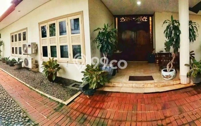 Rumah Elit Modern Tanpa Renovasi di Cipete Jakarta Selatan Rumah Elit Modern Tanpa Renovasi di Cipete Jakarta Selatan