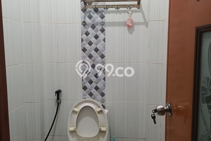 Dijual Cepat Rumah Favorit Siap Huni LB 250m2 di Jati Uwung, Tangerang Dijual Cepat Rumah Favorit Siap Huni LB 250m2 di Jati Uwung, Tangerang