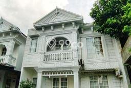 Disewakan! Rumah 4 Kamar Tidur &
2 Kamar Mandi di BSD, Tangerang Disewakan! Rumah 4 Kamar Tidur &
2 Kamar Mandi di BSD, Tangerang