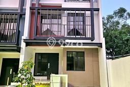 For Sale Hunian Rumah Nyaman 4 KT di Gading Serpong, Tangerang For Sale Hunian Rumah Nyaman 4 KT di Gading Serpong, Tangerang